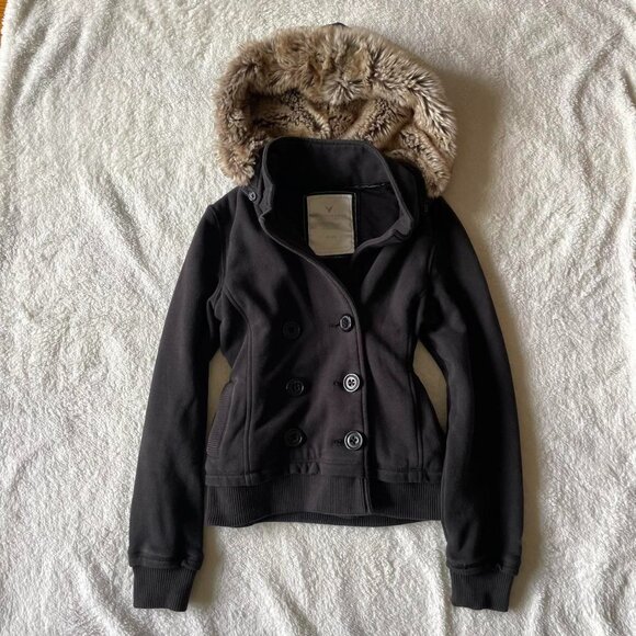 2000s Black American Eagle Faux Fur Hood - Picture 1 of 7